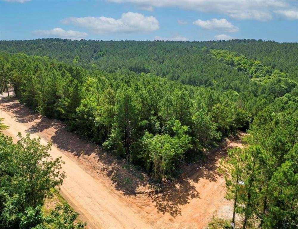 1.301 Acres of Residential Land for Sale in Broken Bow, Oklahoma