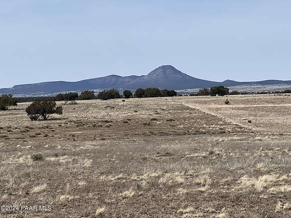 10 Acres of Land for Sale in Ash Fork, Arizona