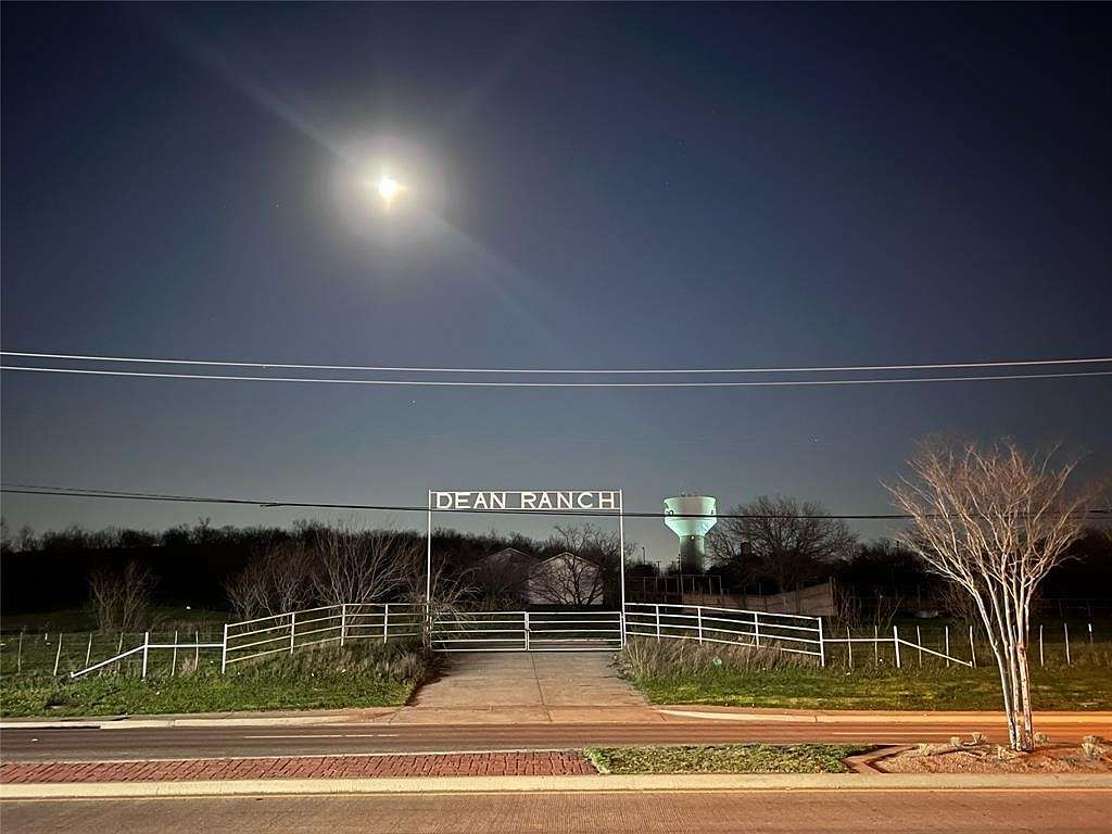 4 Acres of Commercial Land for Sale in Aledo, Texas