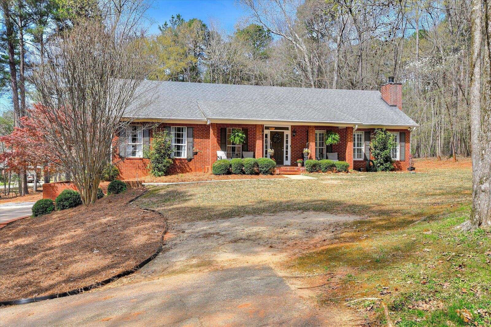 2.2 Acres of Residential Land with Home for Sale in Grovetown, Georgia