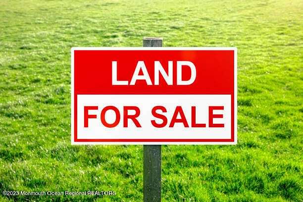 0.11 Acres of Land for Sale in Middletown, New Jersey