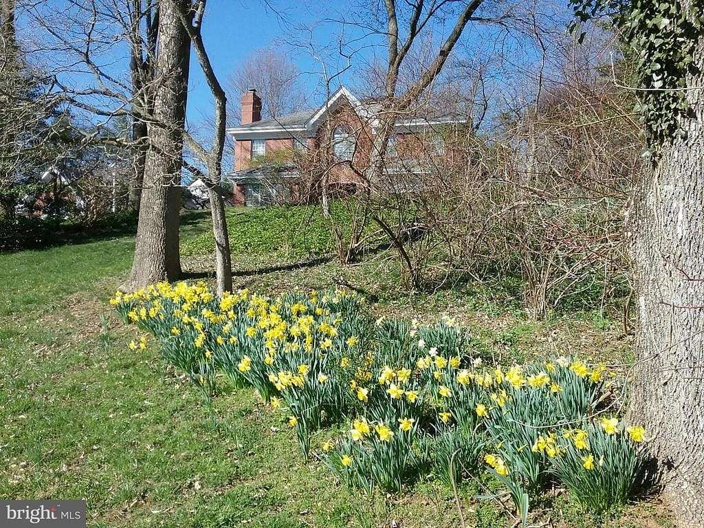 6.4 Acres of Residential Land with Home for Sale in Chadds Ford, Pennsylvania