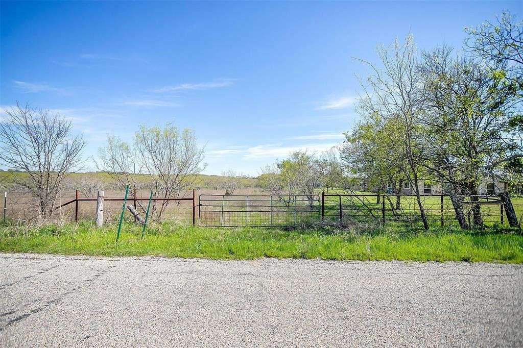 74.9 Acres of Agricultural Land for Sale in Ennis, Texas