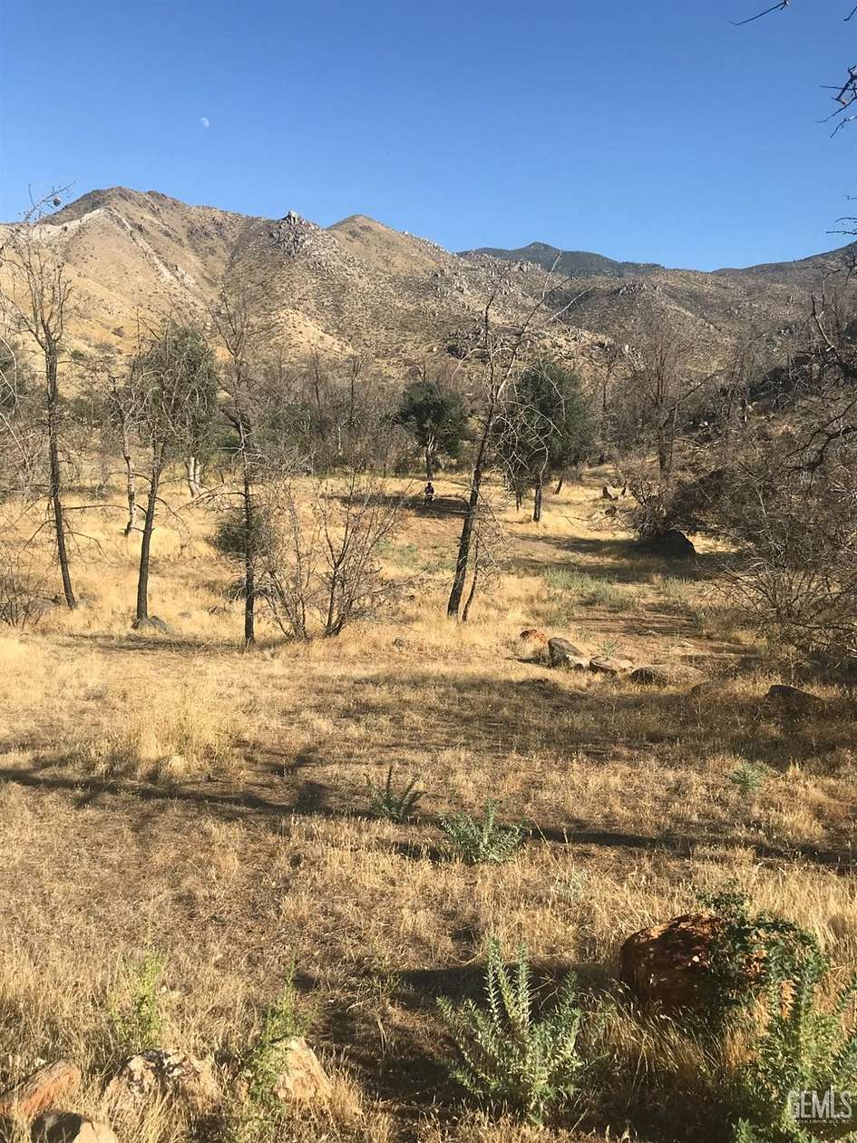 6.7 Acres of Residential Land for Sale in Lake Isabella, California