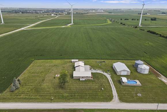 2.2 Acres of Residential Land with Home for Sale in Zearing, Iowa
