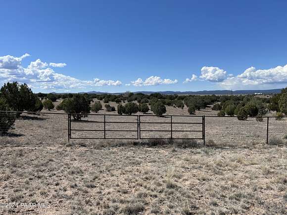 8 Acres of Residential Land for Sale in Prescott, Arizona