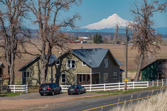 70 Acres of Agricultural Land with Home for Sale in Culver, Oregon