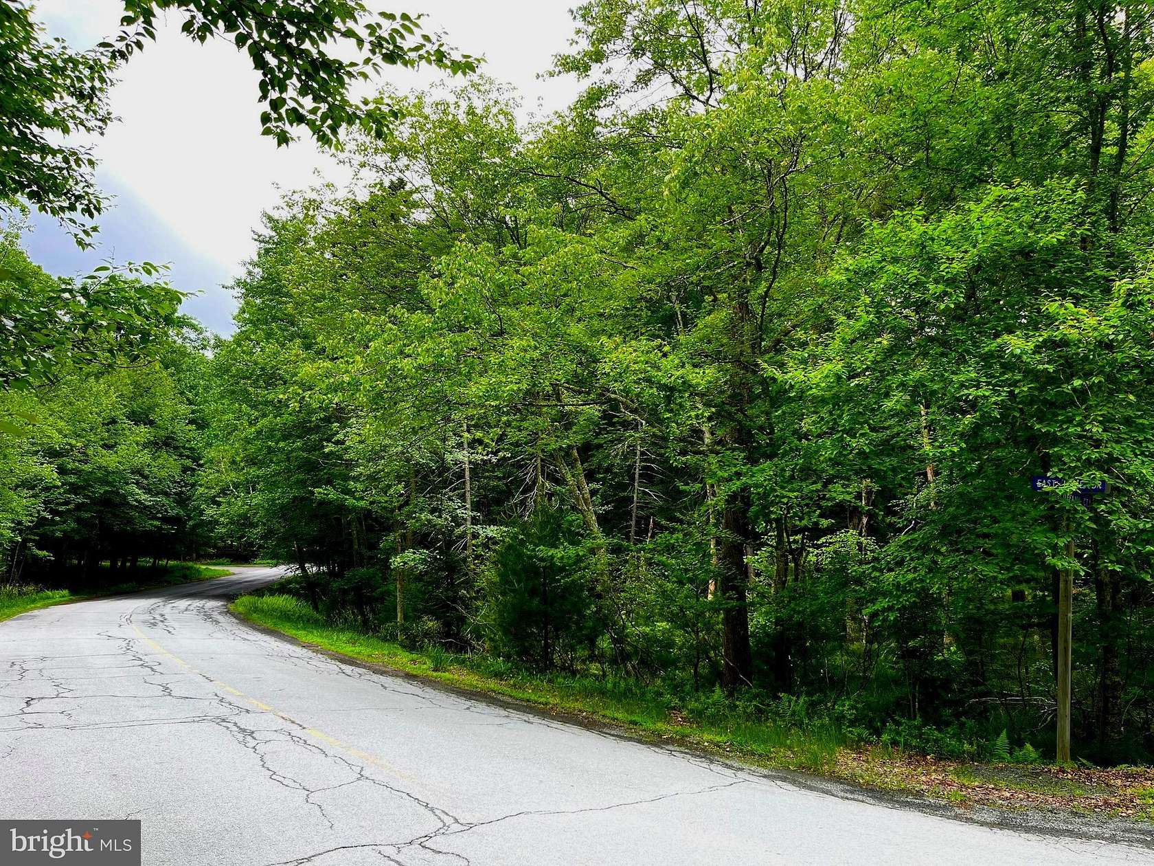 0.86 Acres of Residential Land for Sale in Milford, Pennsylvania