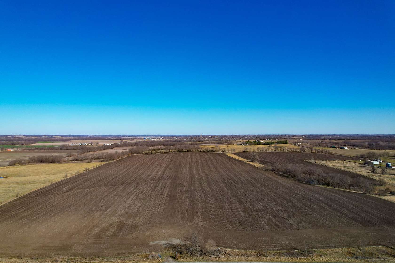 71 Acres of Recreational Land & Farm for Sale in Albany, Missouri
