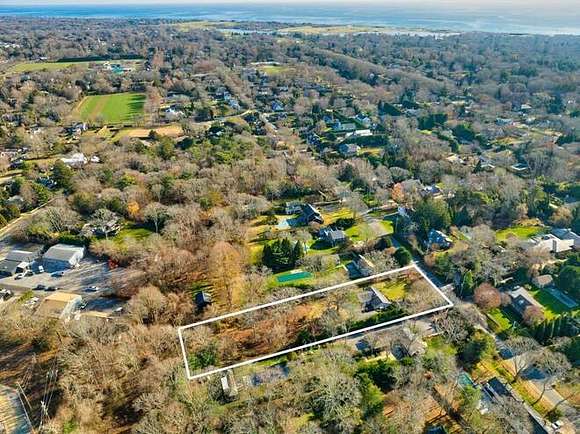 1 Acre of Residential Land for Sale in East Hampton, New York