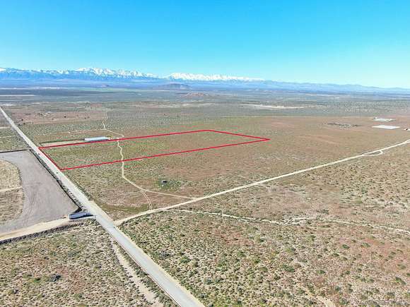 20.6 Acres of Land for Sale in Palmdale, California