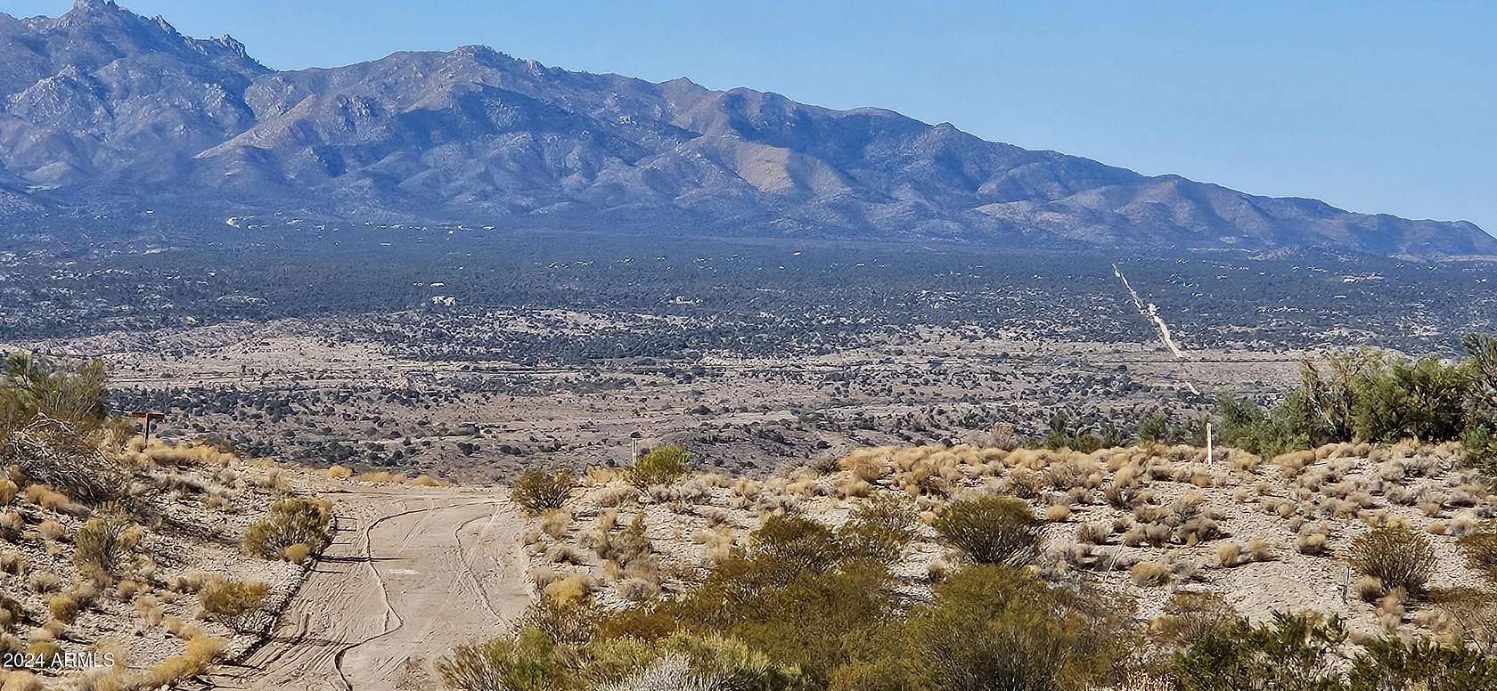 17.8 Acres of Land for Sale in Kingman, Arizona