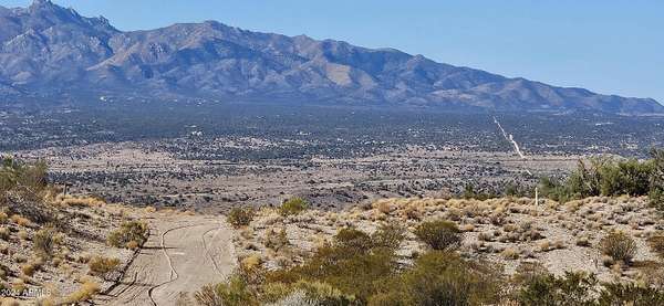 17.8 Acres of Land for Sale in Kingman, Arizona