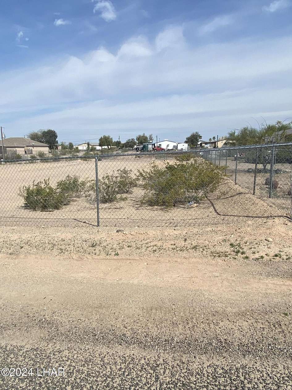 0.28 Acres of Mixed-Use Land for Sale in Topock, Arizona