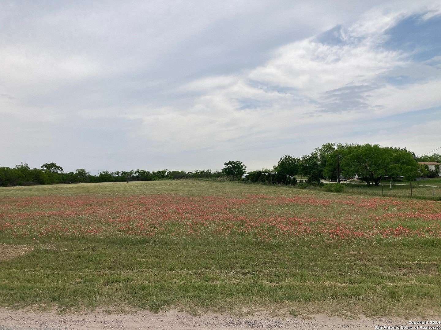 5 Acres of Land for Sale in Elmendorf, Texas