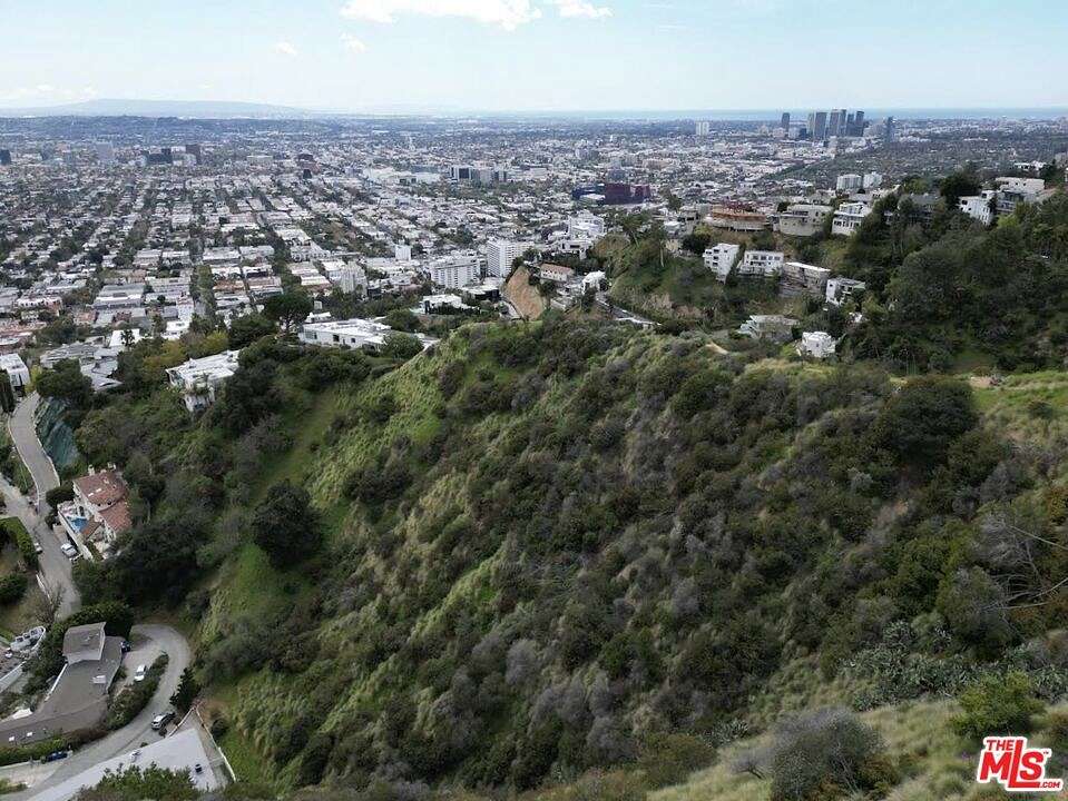 0.13 Acres of Residential Land for Sale in Los Angeles, California