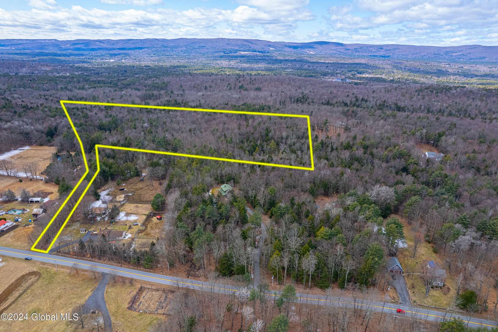 19.8 Acres of Land for Sale in Greenfield, New York