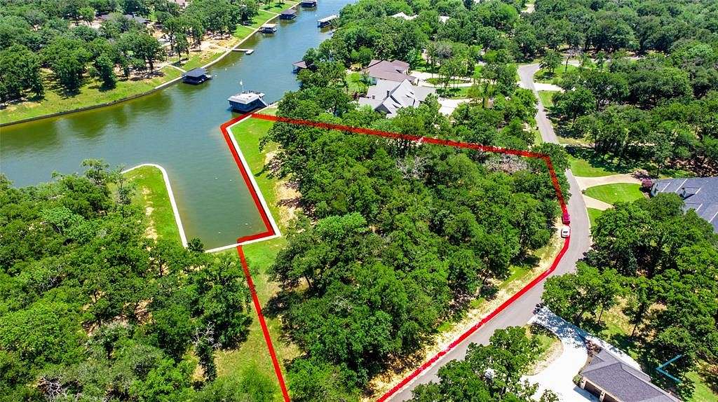 1.9 Acres of Residential Land for Sale in Mabank, Texas