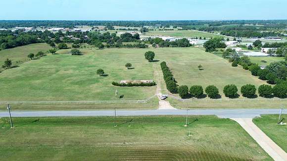 7 Acres of Commercial Land for Sale in Enid, Oklahoma