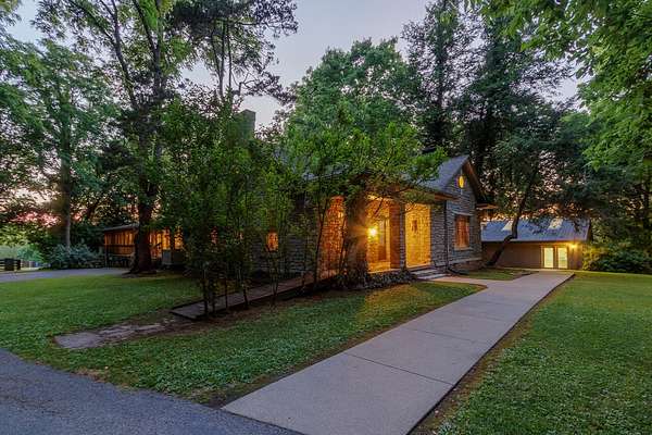 20 Acres of Land with Home for Sale in Frankfort, Kentucky