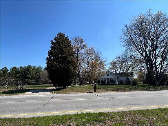 4.9 Acres of Improved Commercial Land for Sale in Jeffersonville, Indiana