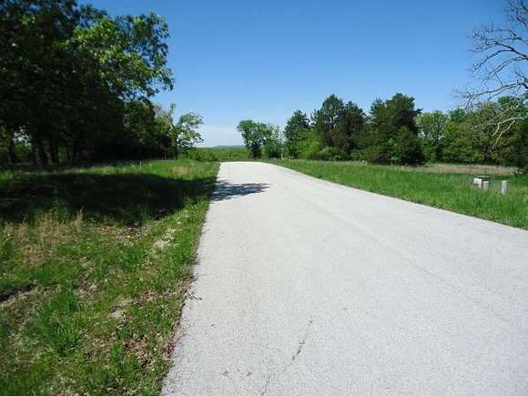 2.2 Acres of Residential Land for Sale in Kirbyville, Missouri