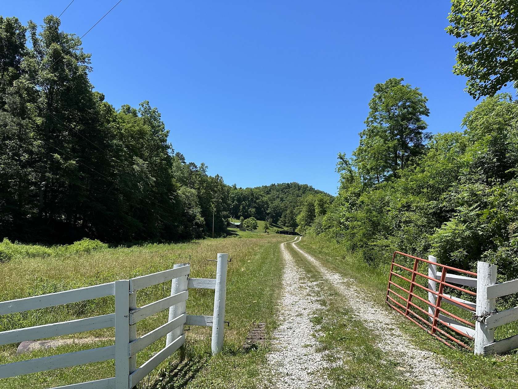 166 Acres of Land with Home for Sale in Grayson, Kentucky