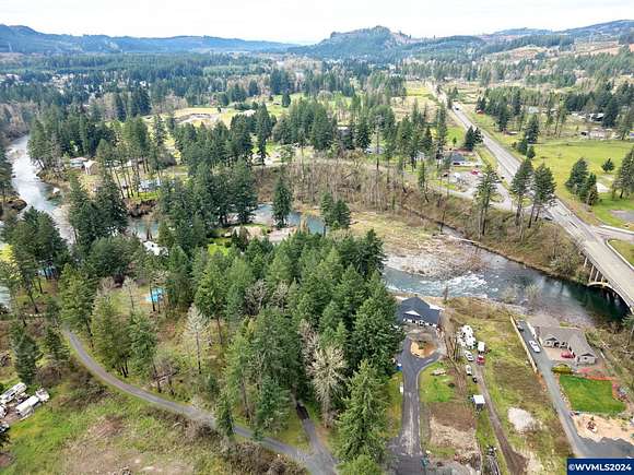 2 Acres of Residential Land for Sale in Lyons, Oregon