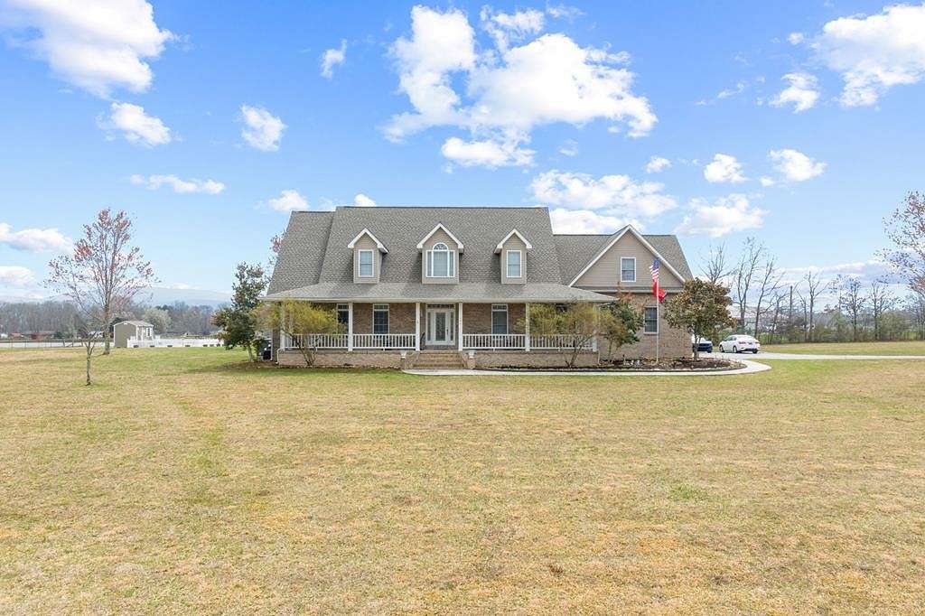 16 Acres of Land with Home for Sale in Crossville, Tennessee