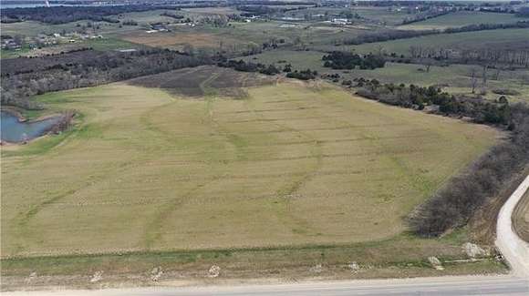 10 Acres of Residential Land for Sale in Iola, Kansas