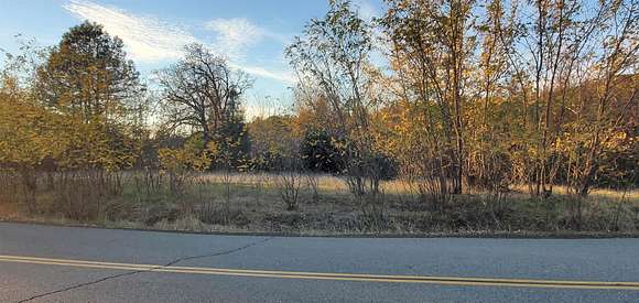 7.7 Acres of Land for Sale in Round Mountain, California