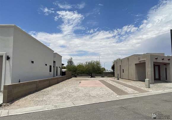 Improved Residential Land for Sale in Yuma, Arizona