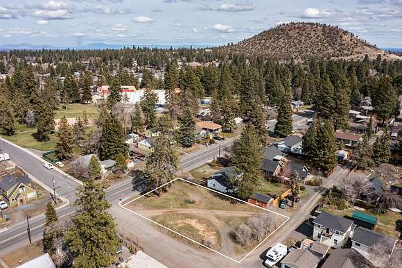 0.24 Acres of Mixed-Use Land for Sale in Bend, Oregon