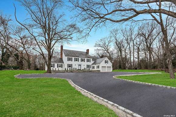 2.3 Acres of Residential Land with Home for Sale in Syosset, New York