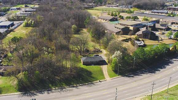 3.7 Acres of Improved Commercial Land for Sale in Memphis, Tennessee