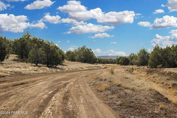 18.1 Acres of Land for Sale in Ash Fork, Arizona