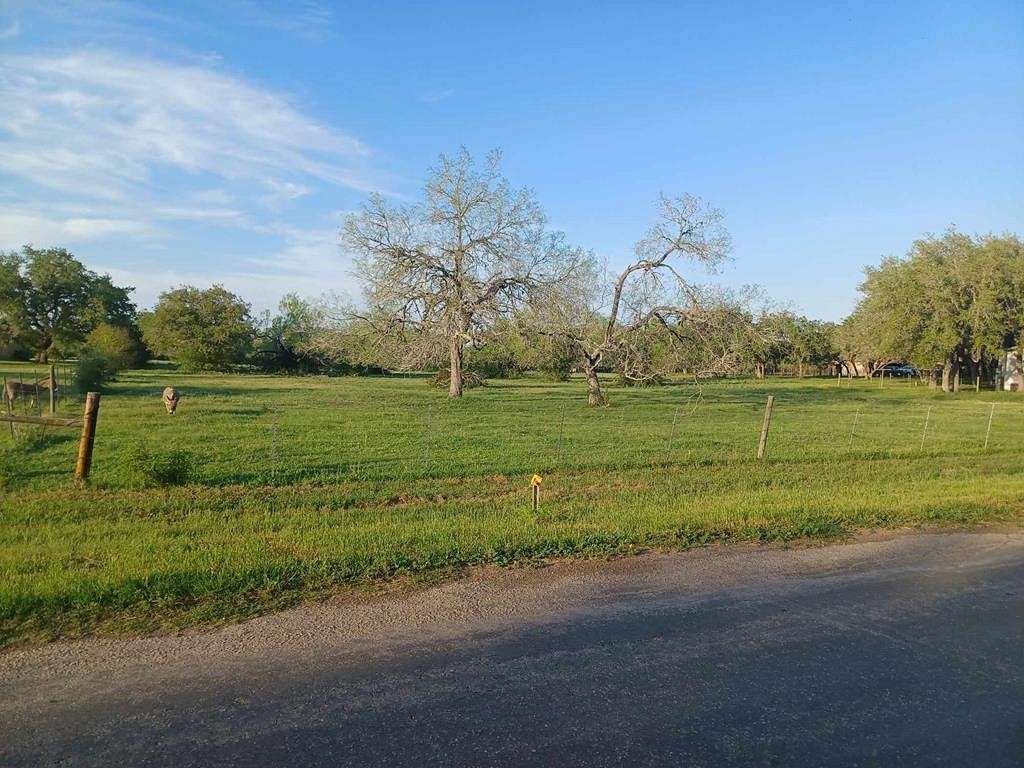 8.1 Acres of Residential Land for Sale in Beeville, Texas