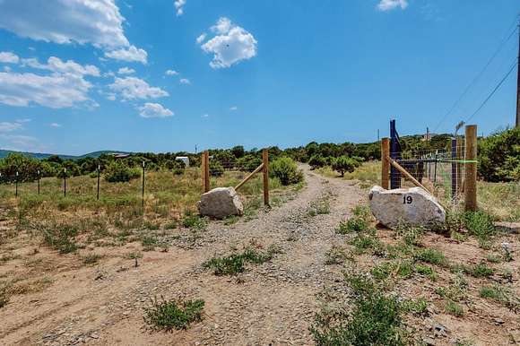 2.5 Acres of Land for Sale in Tijeras, New Mexico