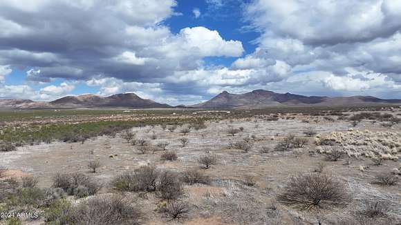 5.1 Acres of Residential Land for Sale in Douglas, Arizona