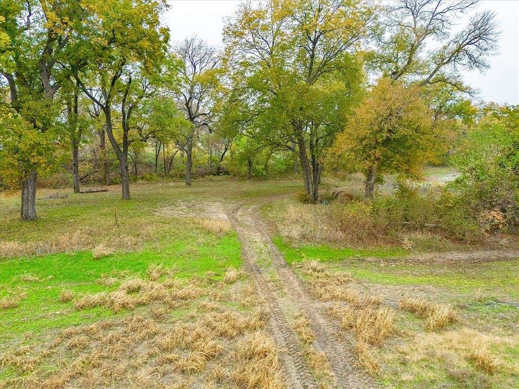 16.2 Acres of Land for Sale in Sanger, Texas