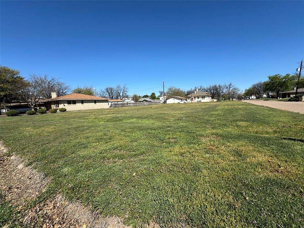0.25 Acres of Residential Land for Sale in Haskell, Texas
