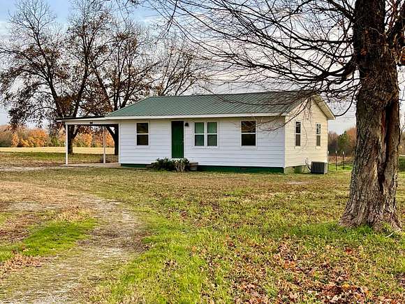 2 Acres of Residential Land with Home for Auction in Athens, Alabama