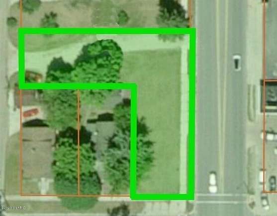 0.58 Acres of Commercial Land for Sale in Big Rapids, Michigan