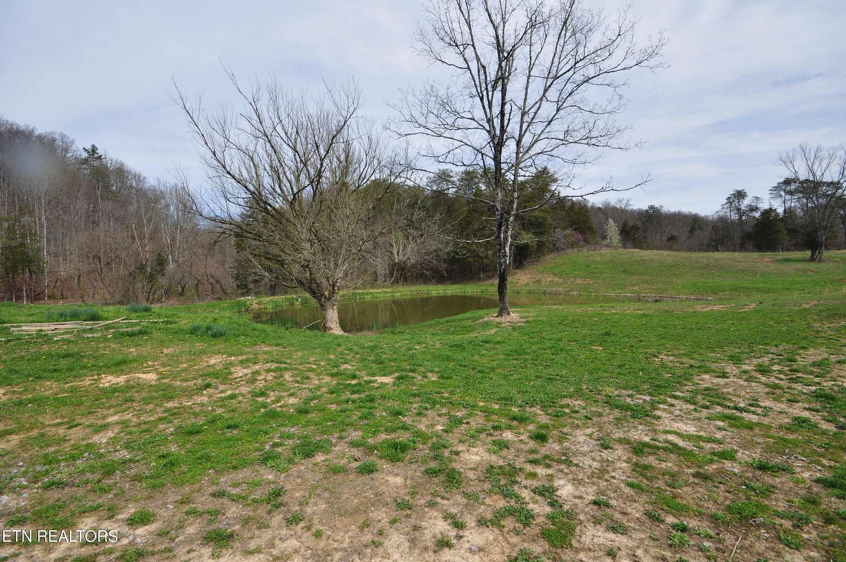 6.4 Acres of Residential Land for Sale in Luttrell, Tennessee