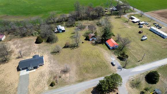 2 Acres of Residential Land with Home for Sale in Benton, Missouri