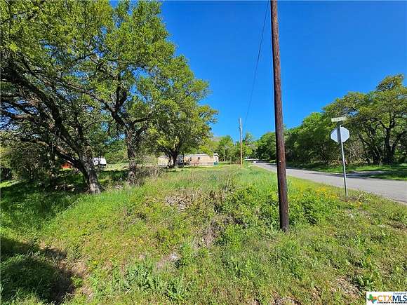 2.8 Acres of Residential Land with Home for Sale in Gatesville, Texas