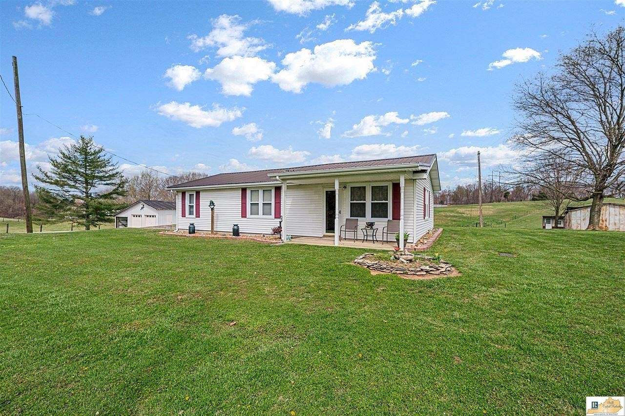 4.1 Acres of Residential Land with Home for Sale in Glasgow, Kentucky