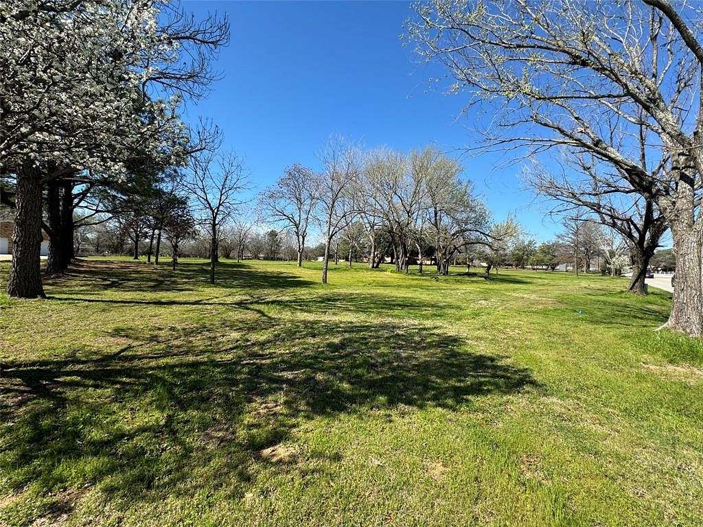 5 Acres of Residential Land with Home for Sale in Colleyville, Texas