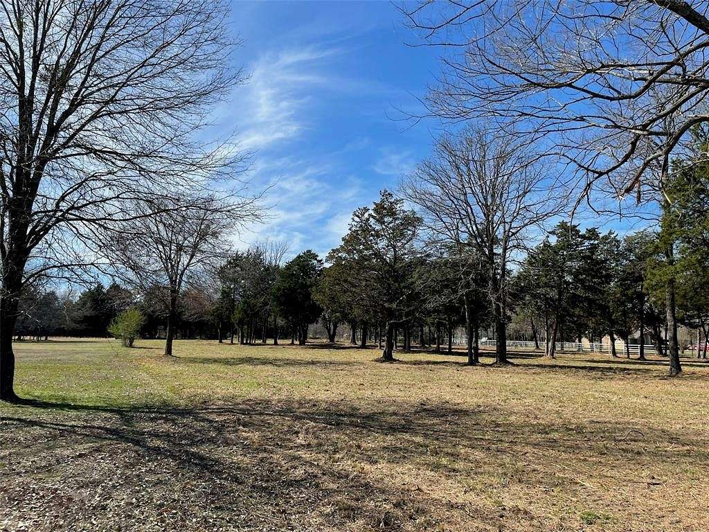 4.5 Acres of Residential Land for Sale in Emory, Texas