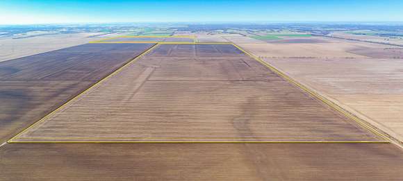 557 Acres of Recreational Land & Farm for Sale in New Cambria, Missouri